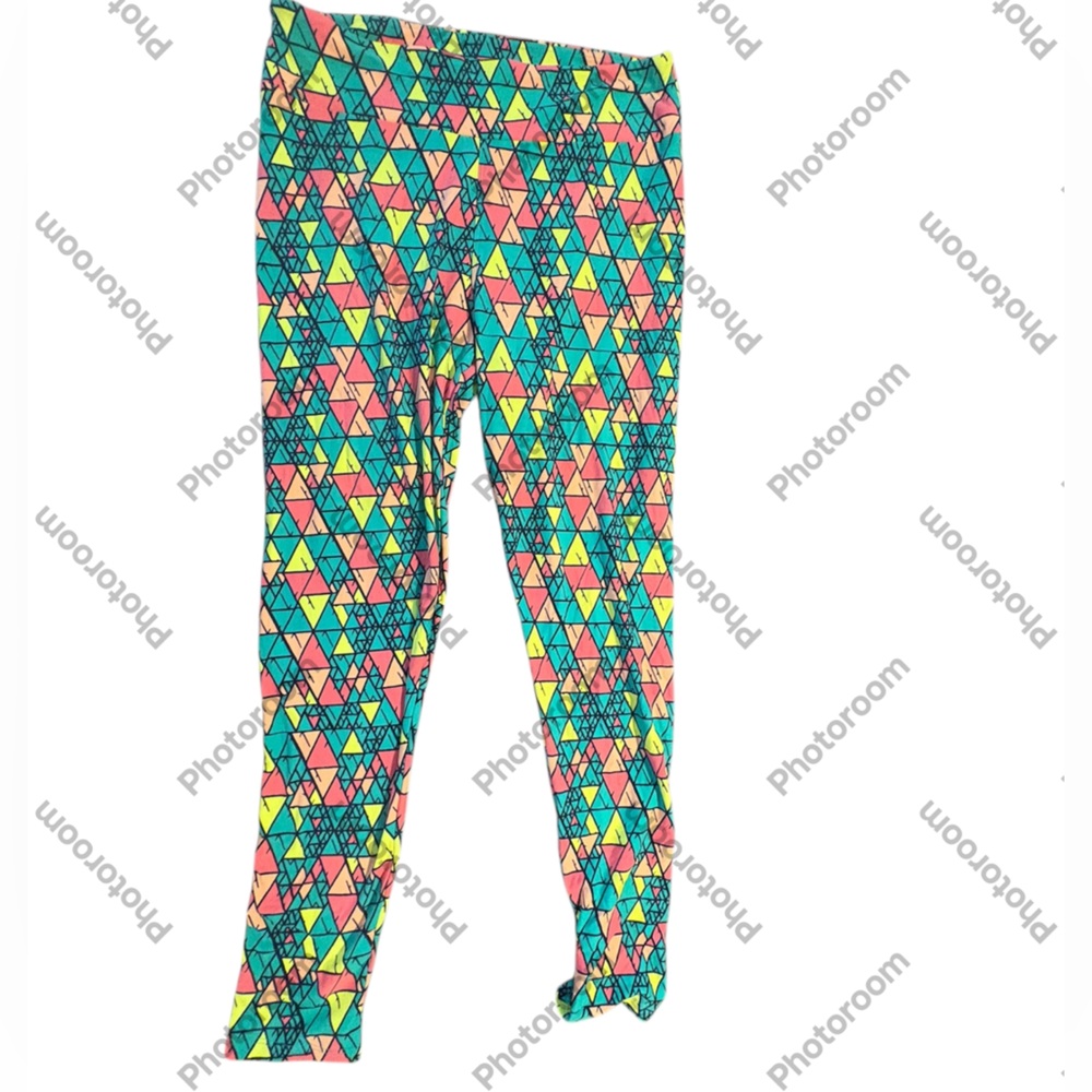 LULAROE Tall & Curvy (TC) geometric design leggings. Excellent condition.